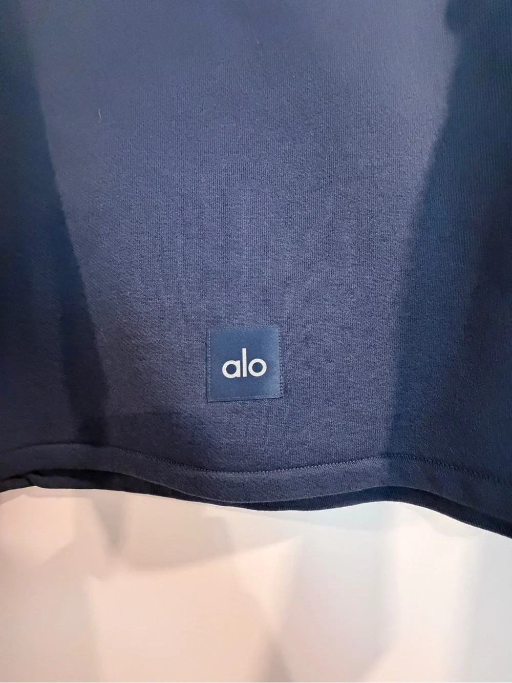 ALO Yoga Cropped Navy Turtleneck Sweatshirt